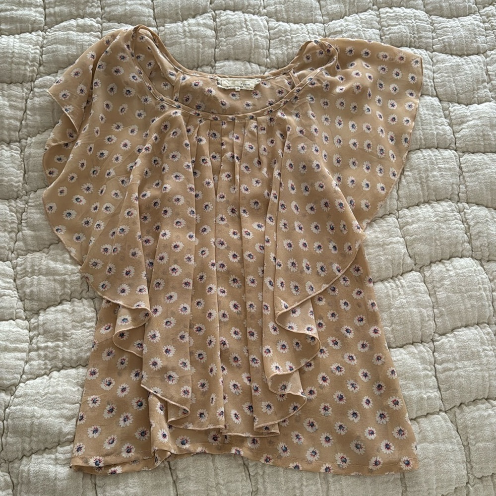 A’reve cream flowered blouse